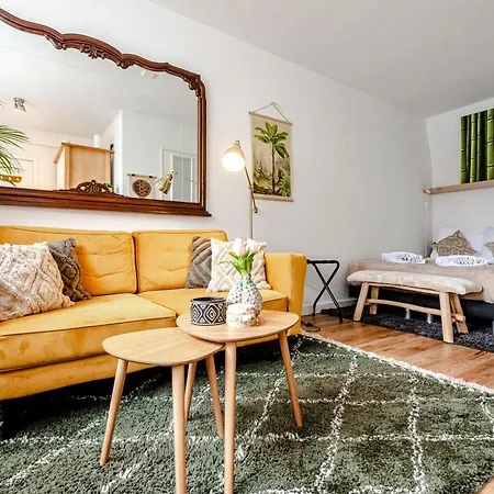Boutique At Sea Apartment